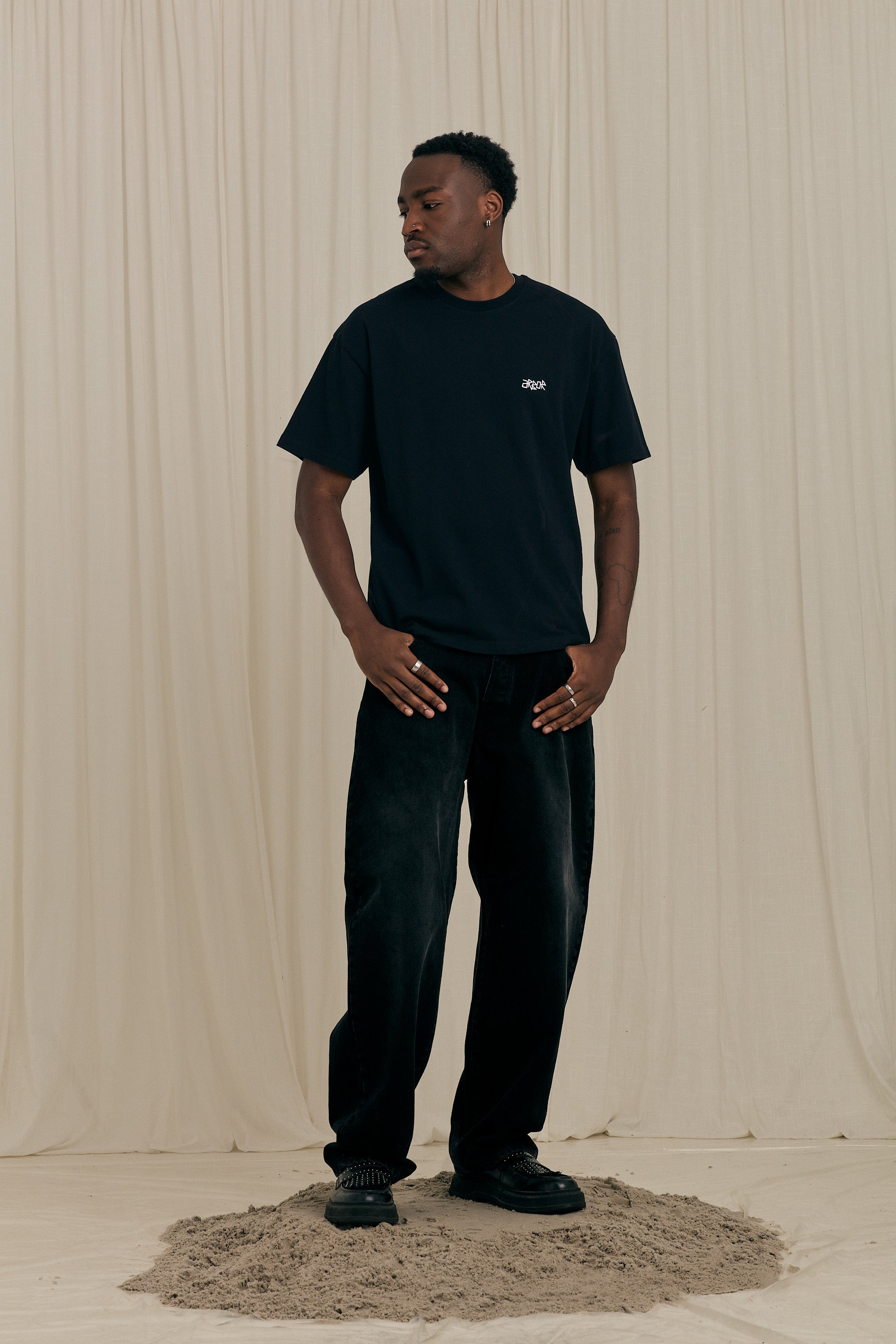 Jasmine Black T-shirt